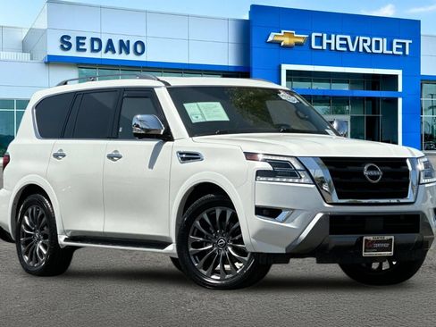 Used 2023 Nissan Armada Platinum w/ Captain's Chairs Package AWD/4WD image 2