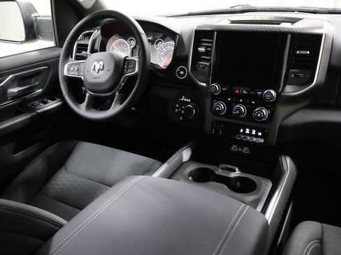 New 2026 RAM 1500 4x4 Crew Cab image 17