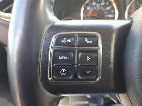 Used 2018 Jeep Wrangler Unlimited Rubicon w/ Connectivity Group AWD/4WD image 19
