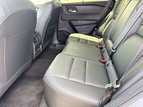 Certified 2024 Nissan Rogue SL w/ SL Premium Package FWD image 15