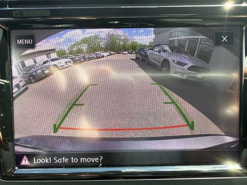 Used 2017 Volkswagen Jetta GLI FWD image 17