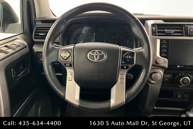 Used 2020 Toyota 4Runner SR5 AWD/4WD image 12
