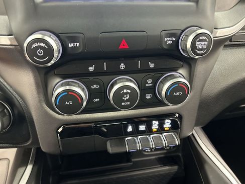Certified 2020 RAM 1500 Big Horn AWD/4WD image 16