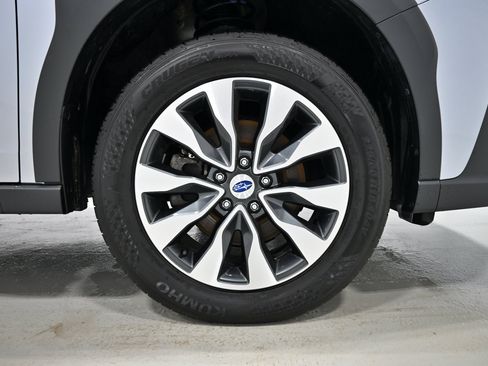 Used 2023 Subaru Outback Limited AWD/4WD image 31
