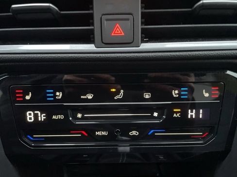 Certified 2025 Volkswagen Taos SEL image 22