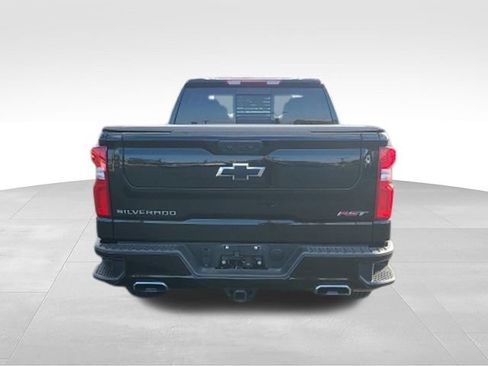 Used 2025 Chevrolet Silverado 1500 RST w/ Convenience Package II AWD/4WD image 4