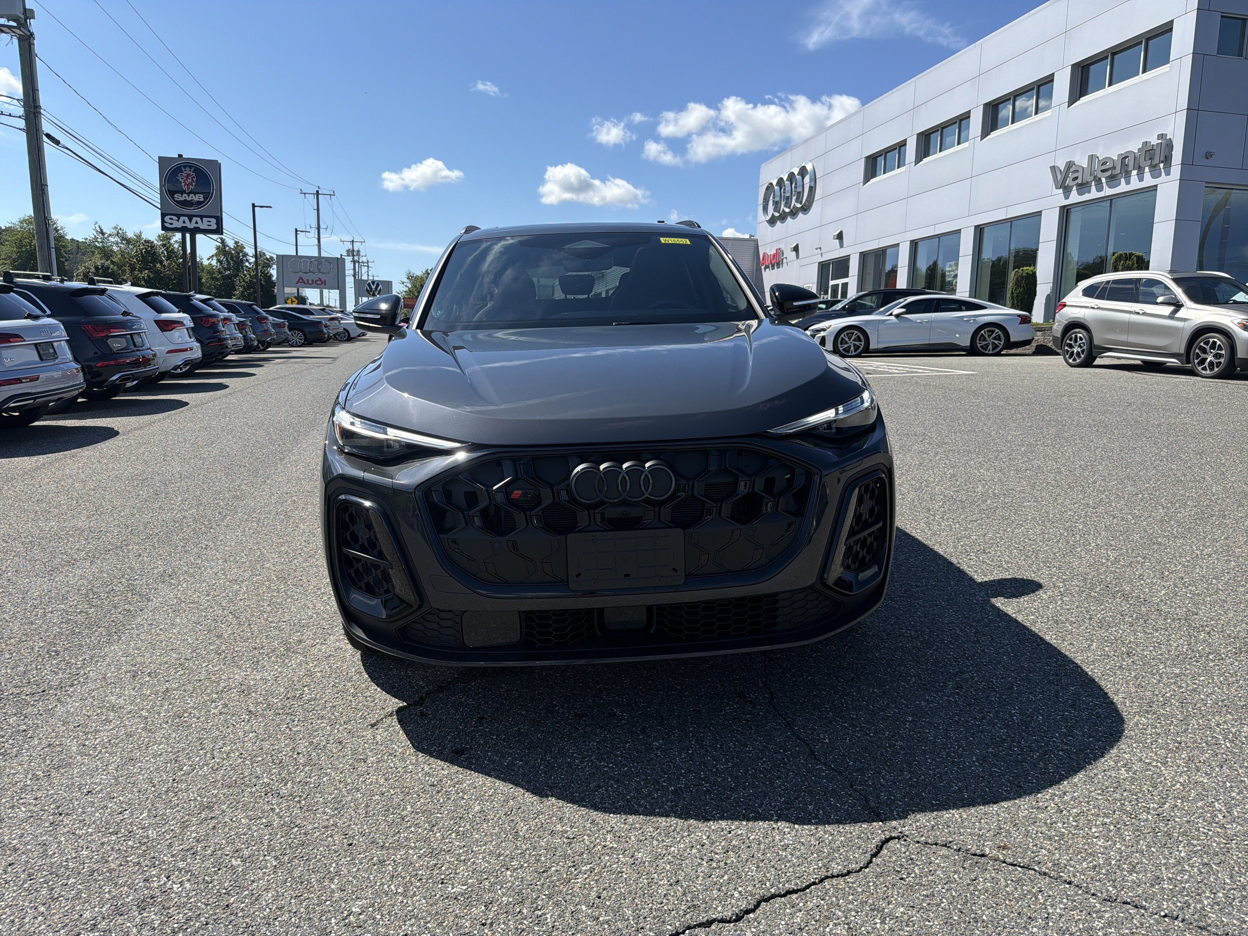 Certified 2025 Audi SQ5 Prestige w/ Prestige Package AWD/4WD image 2
