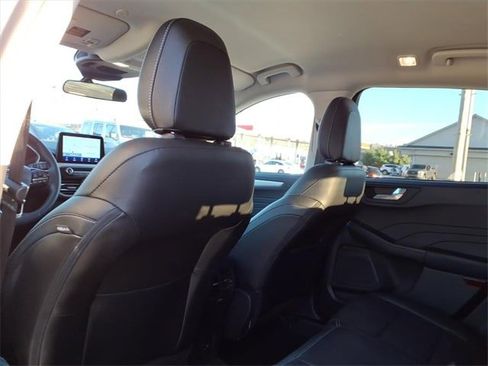 Used 2021 Ford Escape SEL image 17