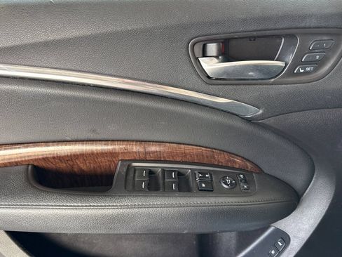Used 2018 Acura MDX w/ Technology Package FWD image 17