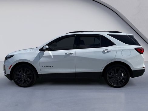 Used 2024 Chevrolet Equinox RS w/ LPO, Floor Liner Package AWD/4WD image 2
