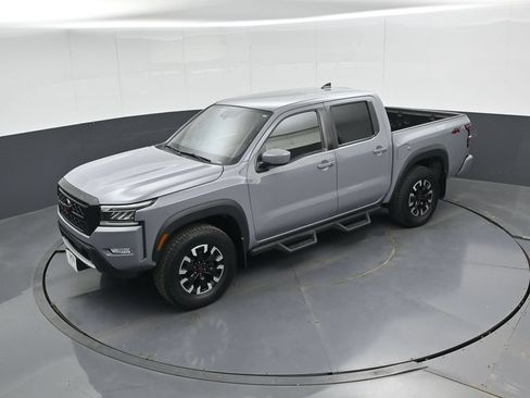 Used 2022 Nissan Frontier PRO-4X w/ Off-Road Protection Package AWD/4WD image 47