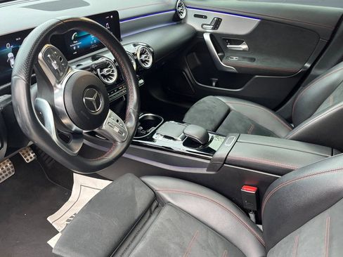 Certified 2020 Mercedes-Benz CLA 250 image 3