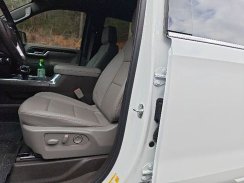 Used 2025 GMC Sierra 1500 SLT w/ SLT Premium Plus Package image 8