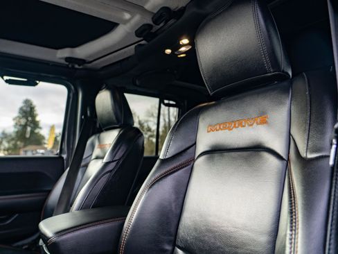 Used 2021 Jeep Gladiator Mojave image 17