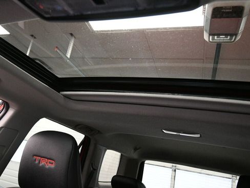Certified 2023 Toyota 4Runner TRD Off-Road Premium w/ Moonroof Package AWD/4WD image 21