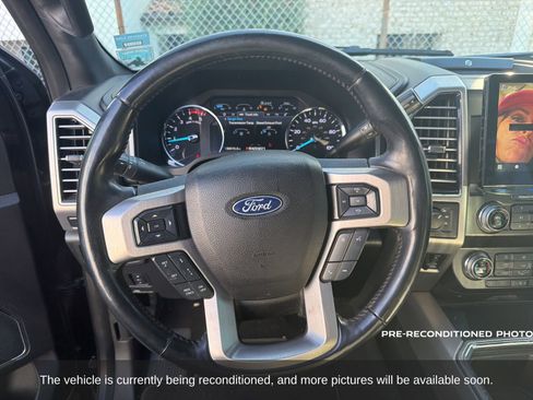 Used 2019 Ford F250 Platinum w/ Platinum Ultimate Package image 3