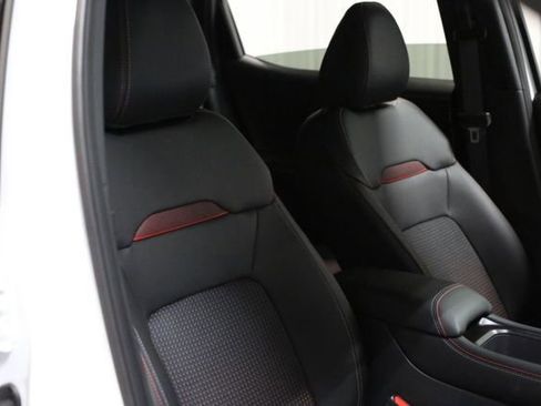 New 2026 Nissan Kicks SR image 23