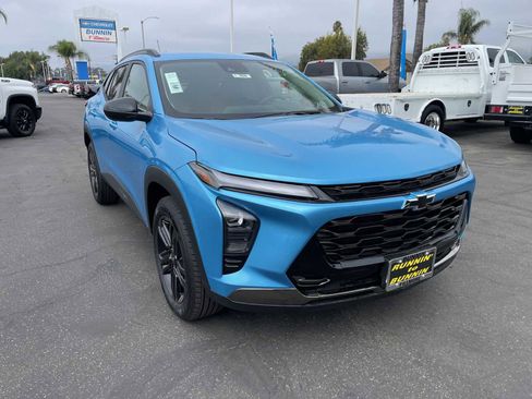 New 2025 Chevrolet Trax ACTIV w/ Driver Confidence Package image 2