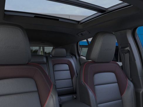 New 2025 Chevrolet Equinox EV RS image 24