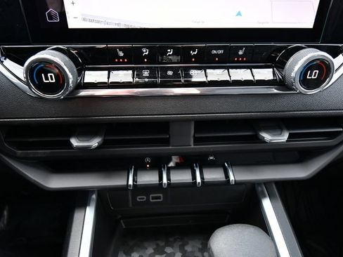 New 2026 Chevrolet Colorado Trail Boss AWD/4WD image 25