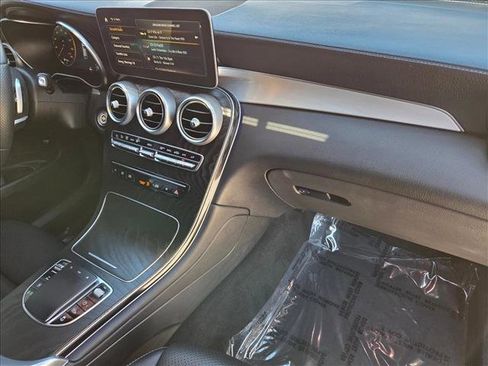 Used 2023 Mercedes-Benz GLC 300 4MATIC Coupe image 21