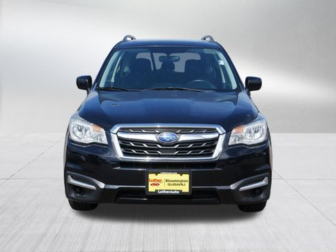 Used 2017 Subaru Forester 2.5i Premium w/ All-Weather Package image 2