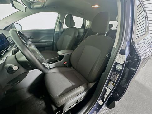 Used 2025 Hyundai Kona SEL image 13