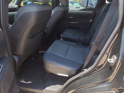 Used 2024 Lexus GX 550 AWD/4WD image 9