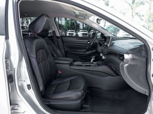 Used 2020 Nissan Altima 2.5 SR image 34