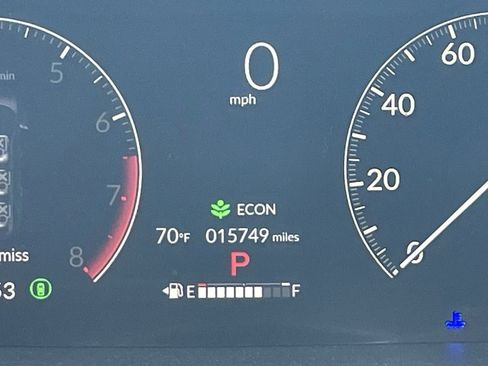 Used 2025 Honda Pilot EX-L image 9