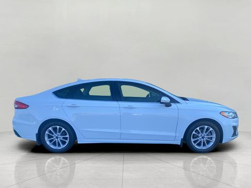 Certified 2020 Ford Fusion SE image 5