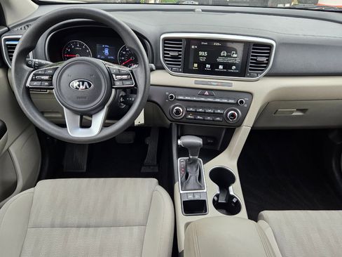 Used 2020 Kia Sportage LX image 15