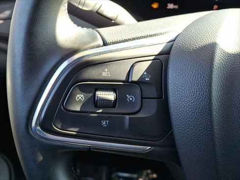 Used 2024 Buick Encore GX Sport Touring image 17