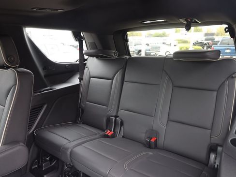 New 2026 GMC Yukon Elevation w/ Elevation Premium Package AWD/4WD image 20