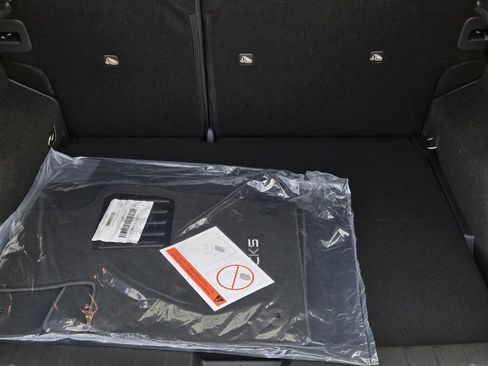 New 2026 Nissan Kicks SR w/ Cold Weather Package image 9