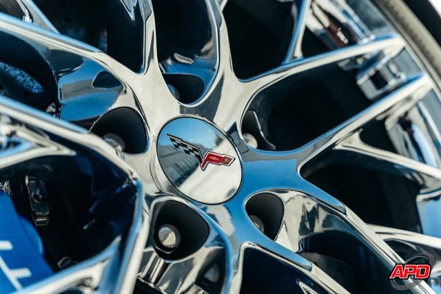 Used 2009 Chevrolet Corvette ZR1 w/ Preferred Equipment Group RWD image 3