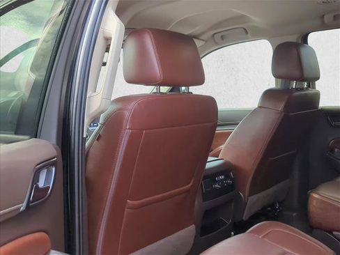 Used 2018 Chevrolet Tahoe Premier w/ RST Edition image 17