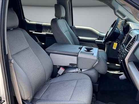 Used 2016 Ford F150 XLT w/ Equipment Group 302A Luxury AWD/4WD image 29