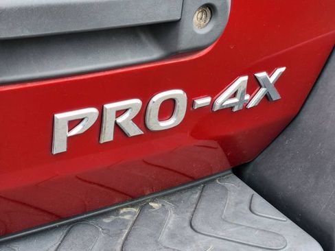 Used 2014 Nissan Xterra PRO-4X w/ Pro-4x Leather Package AWD/4WD image 11