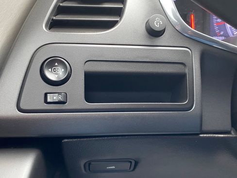 Used 2014 Chevrolet Corvette Stingray Coupe w/ Battery Protection Package image 23