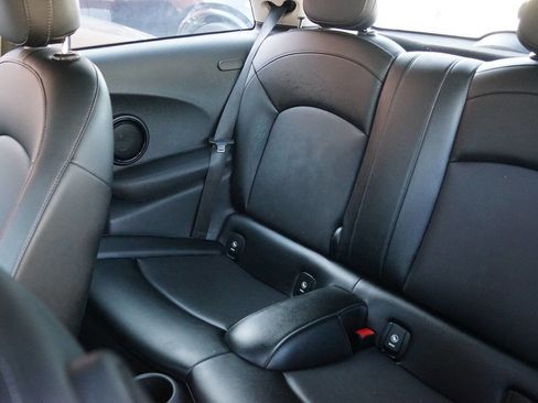 Used 2017 MINI Cooper 2-Door Hardtop image 21