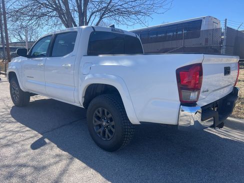 Used 2020 Toyota Tacoma SR5 image 7