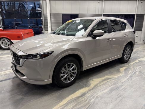 Used 2025 MAZDA CX-5 AWD 2.5 S w/ Preferred Package image 36
