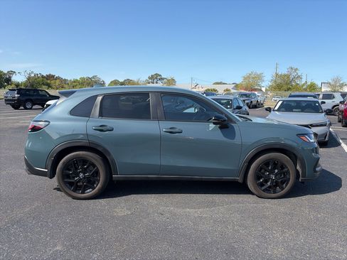 Used 2024 Honda HR-V Sport image 8