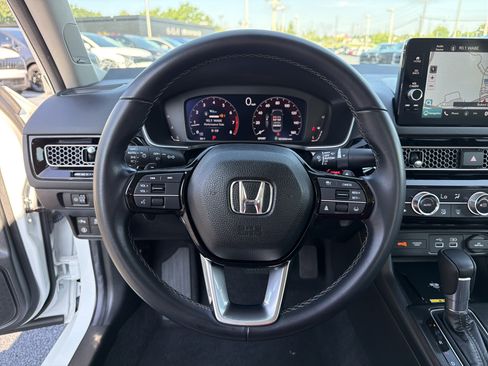 Used 2022 Honda Civic Touring image 21