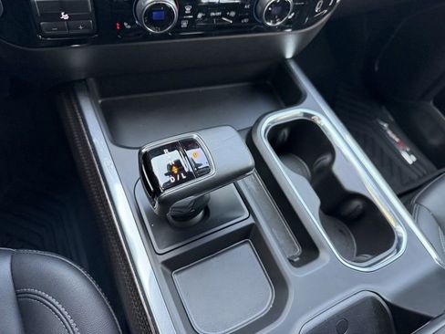 Used 2025 Chevrolet Silverado 1500 LT Trail Boss w/ LT Trail Boss Premium Package image 25