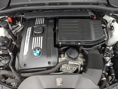 Used 2011 BMW 1 Series M RWD image 36