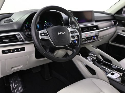 Used 2022 Kia Telluride S image 12