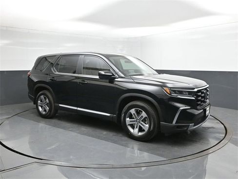 New 2025 Honda Pilot EX-L image 17