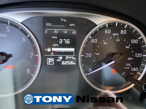 Used 2025 Nissan Versa S w/ Trunk Package FWD image 15